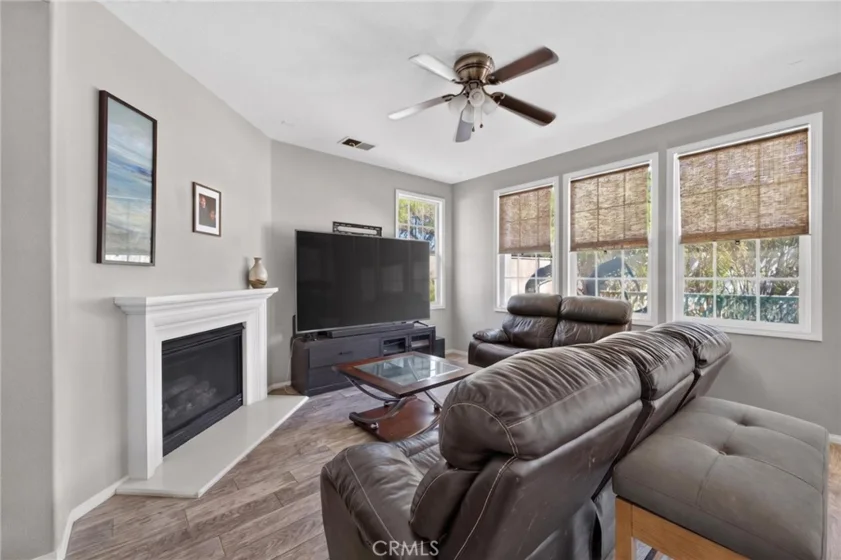 28506 Oakhurst Way photo 9