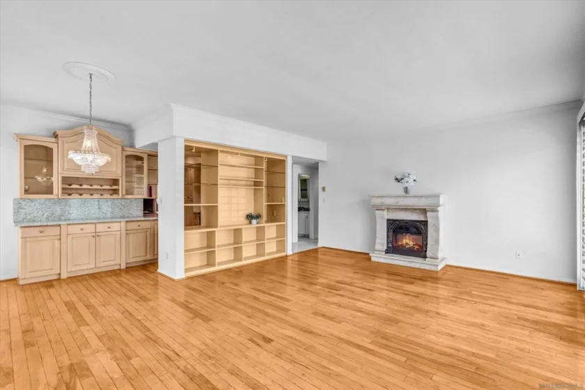 2410 Albatross Street #9 photo 38