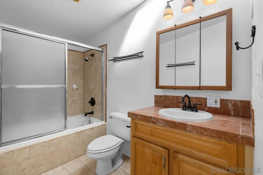 5710 Ferber Street photo 27