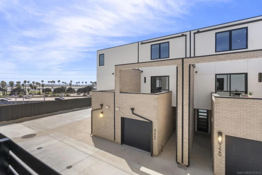 4214 Tonopah Street photo 42