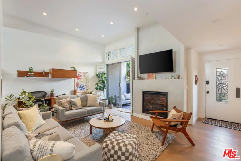 4734 La Villa Marina #F photo 1
