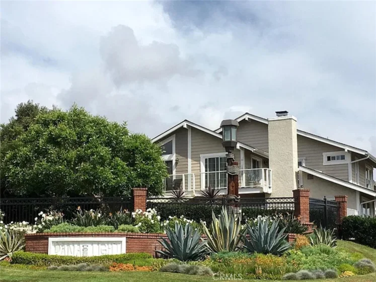 24096 Paseo Corona photo 1