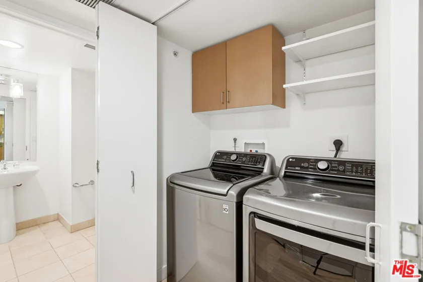 13700 Marina Pointe Drive #630 photo 15