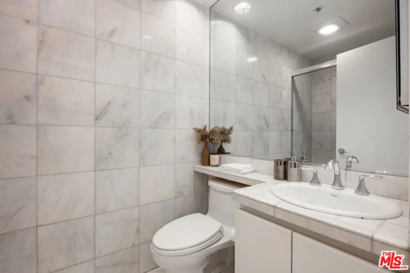1430 S Bentley Avenue #402 photo 13
