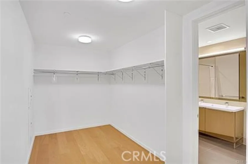 889 Francisco #3206 photo 5
