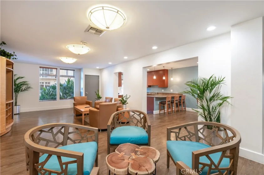 388 E Ocean Boulevard #107 photo 18