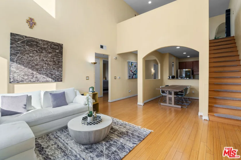 625 S Berendo Street #609 photo 1