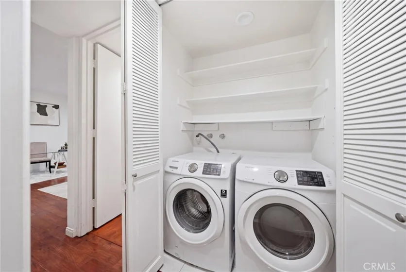 4477 Wilshire photo 25