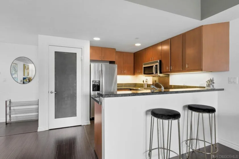 875 G Street #512 photo 24
