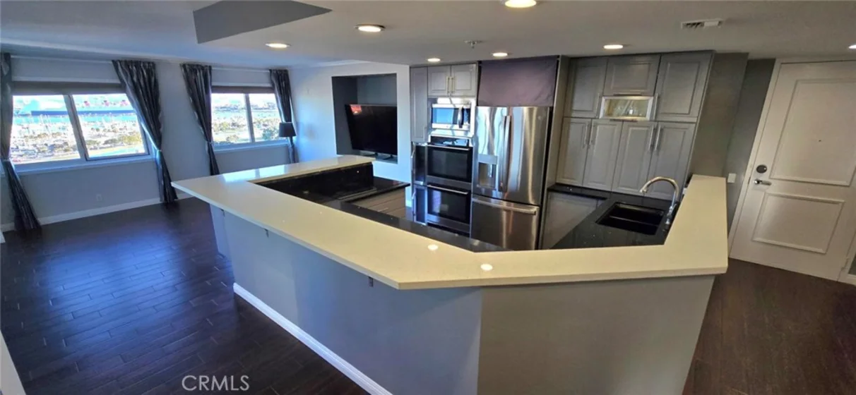 525 E Seaside Way #1509 photo 2