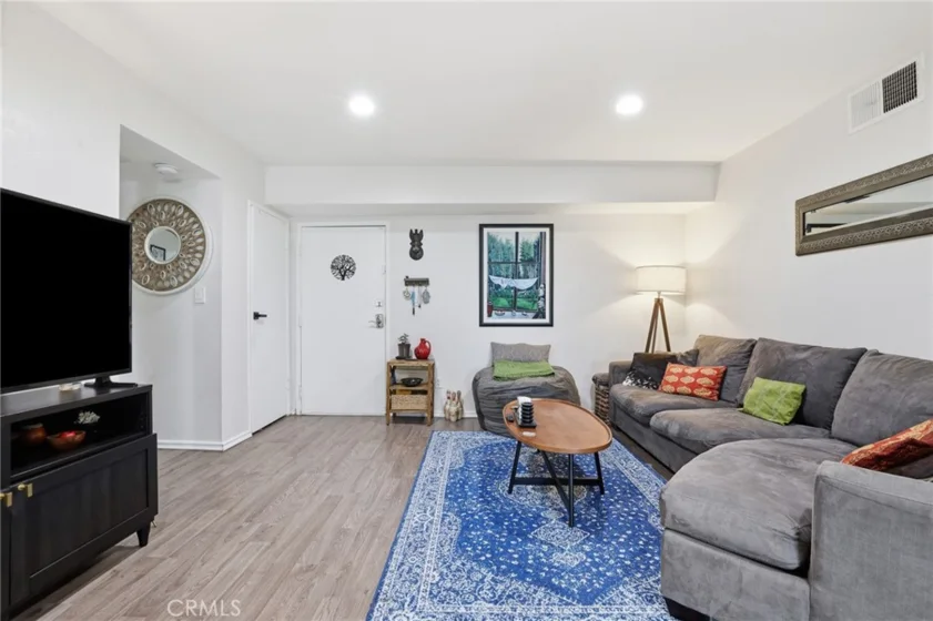 18530 Hatteras Street #337 photo 10