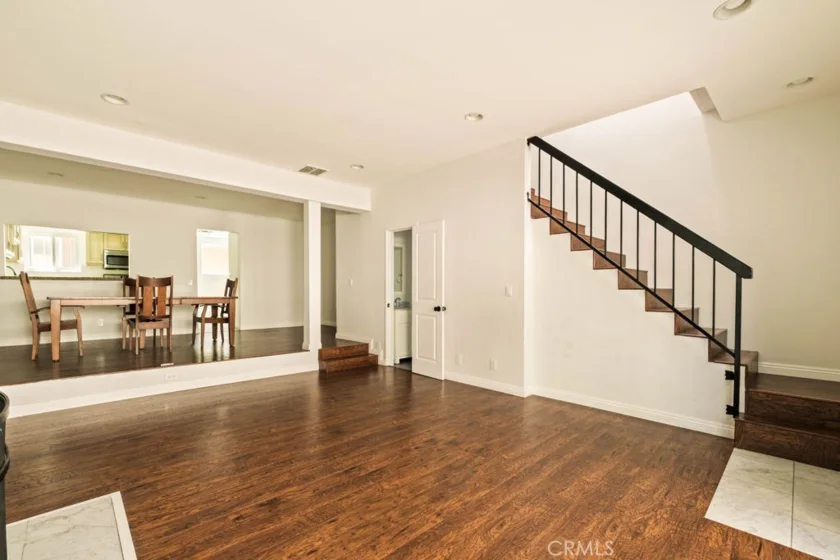 13948 Moorpark Street #4 photo 10