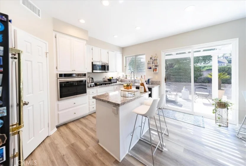 30940 Branford photo 2