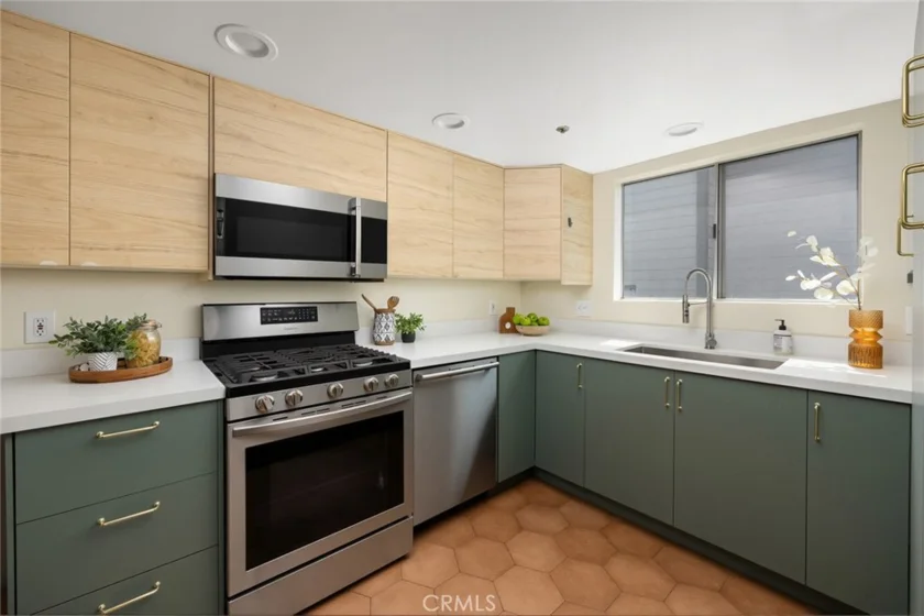 961 E California Boulevard #327 photo 15