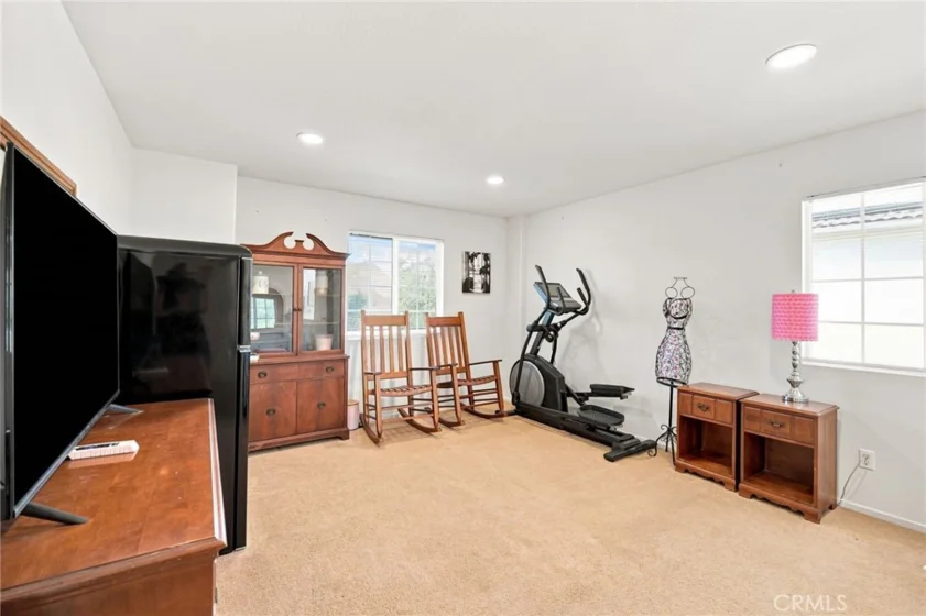 23682 Saratoga Springs photo 34