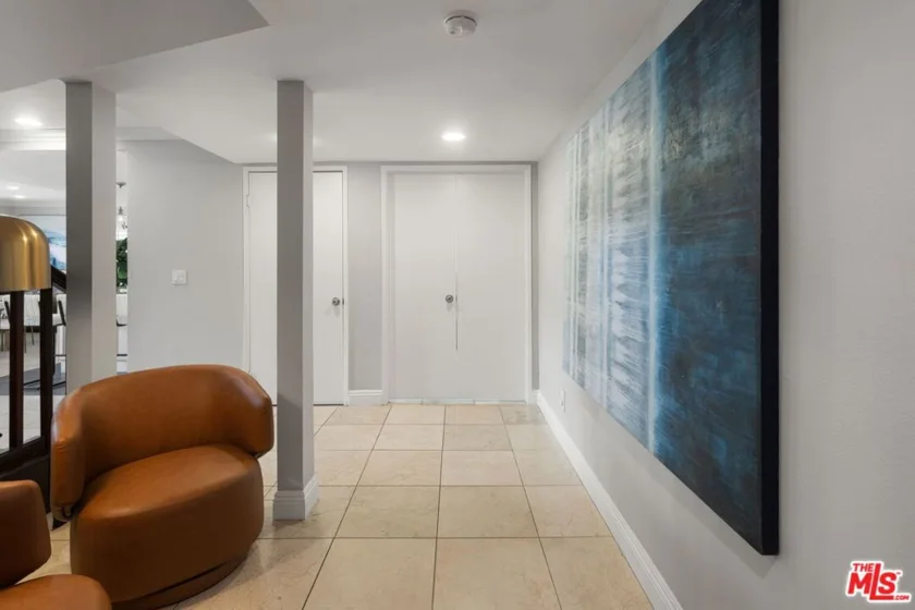 1234 Granville Avenue #4 photo 2