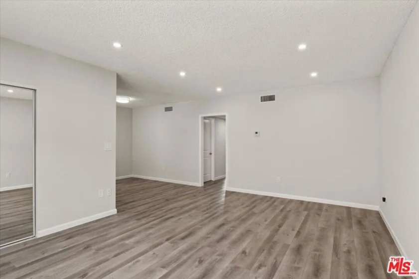 7923 Agnes Avenue #3 photo 1