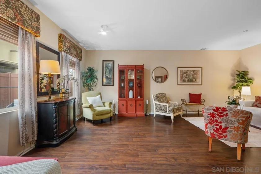 1305 Isabella Way photo 9