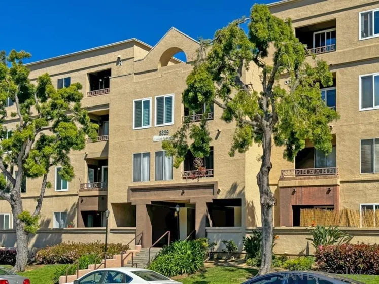 8889 Caminito Plaza Centro ##7315 photo 1