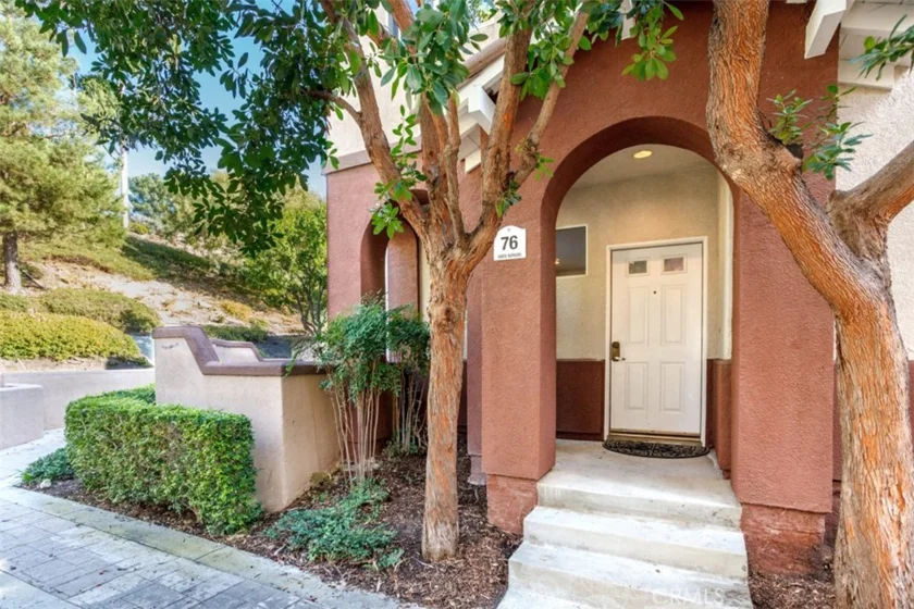 76 Santa Barbara Court photo 1