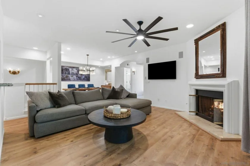 2842 Torrey Pines Road photo 1