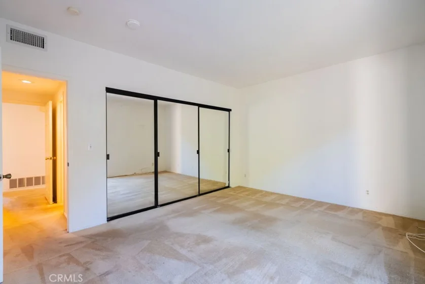 2201 W 25th Street #3 photo 24