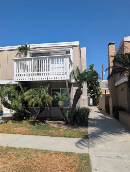 205 13th Street #D photo 1