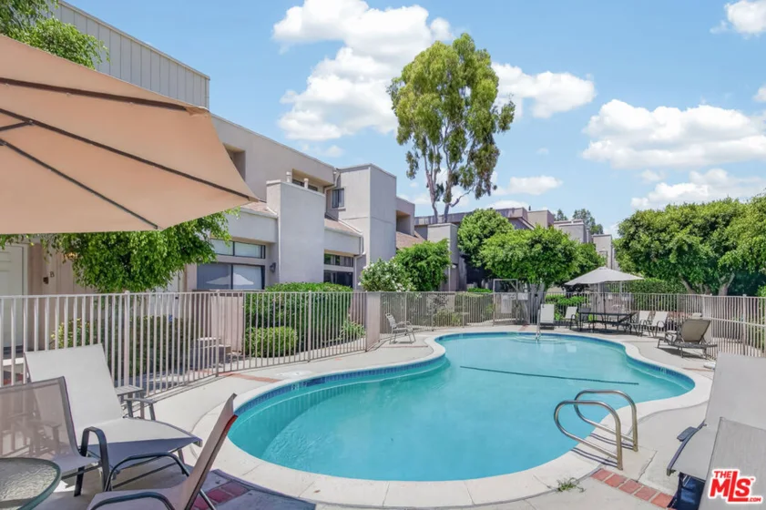 15173 Magnolia Boulevard #F photo 16