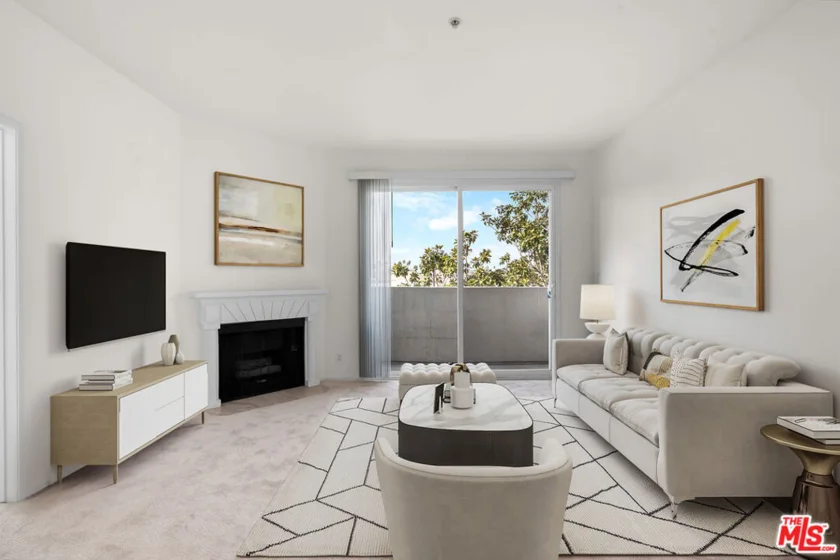 620 S Gramercy Place #301 photo 1
