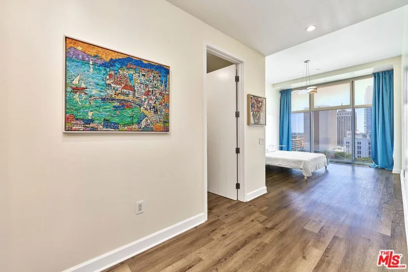 3223 W 6th Street #1005 photo 20