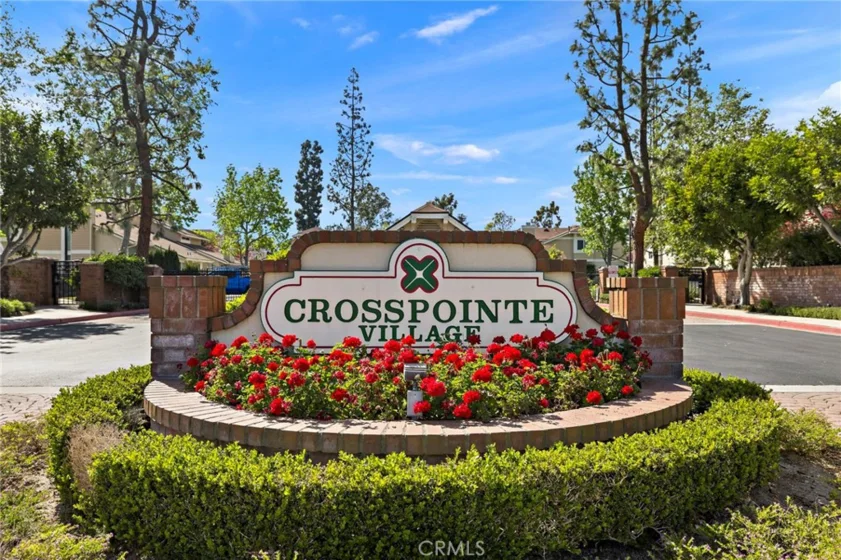 7729 Crestbrook Way #385 photo 25