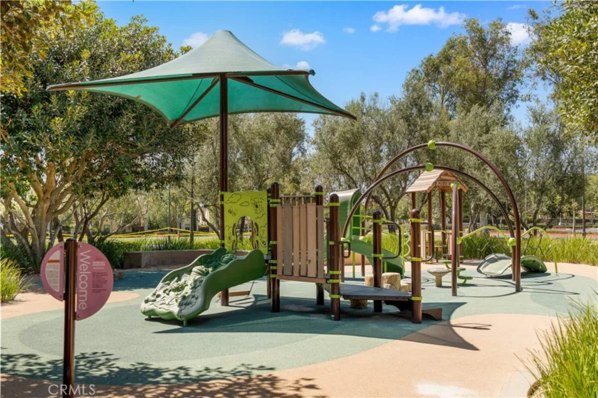 109 Tallowood photo 32