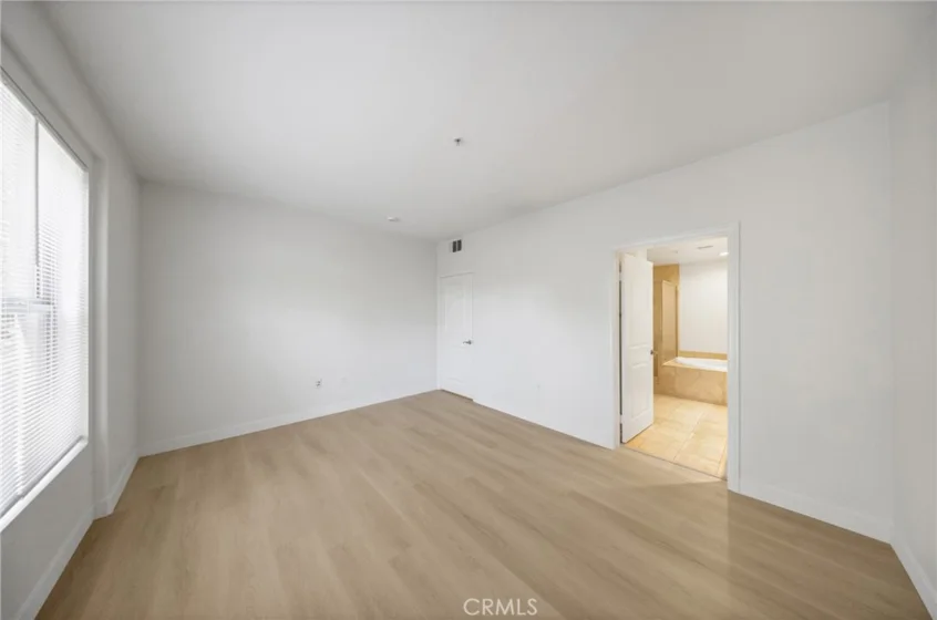 128 N Oak Knoll #111 photo 41