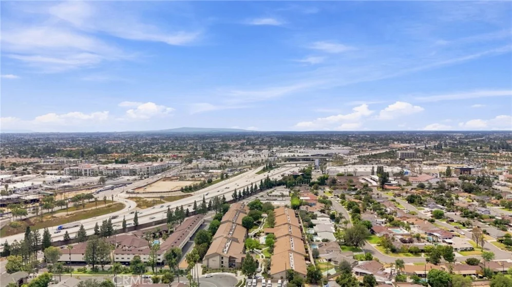 278 N Wilshire #108 photo 36