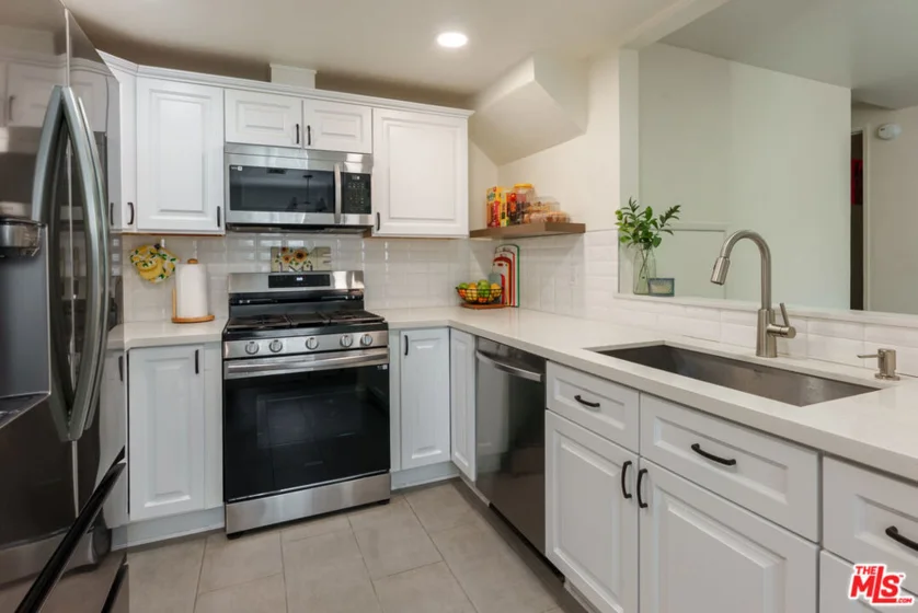 9376 Moonbeam Avenue #9 photo 6