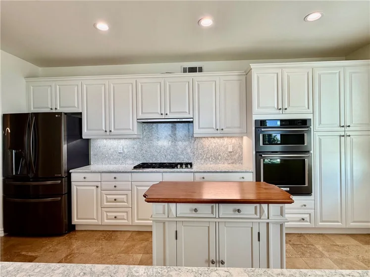 1000 E Ocean Boulevard #416 photo 5
