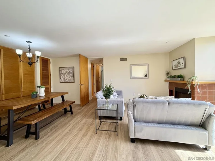 4082 Albatross Street #7 photo 3