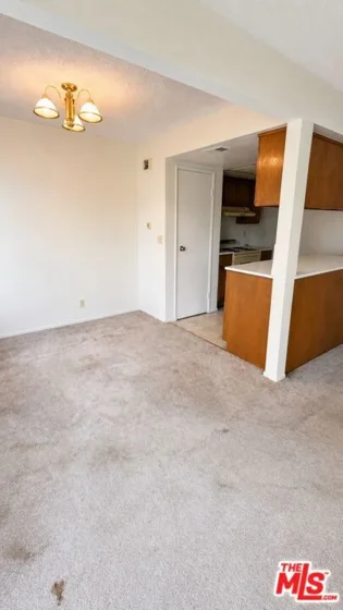 26425 Paseo Pamela photo 2