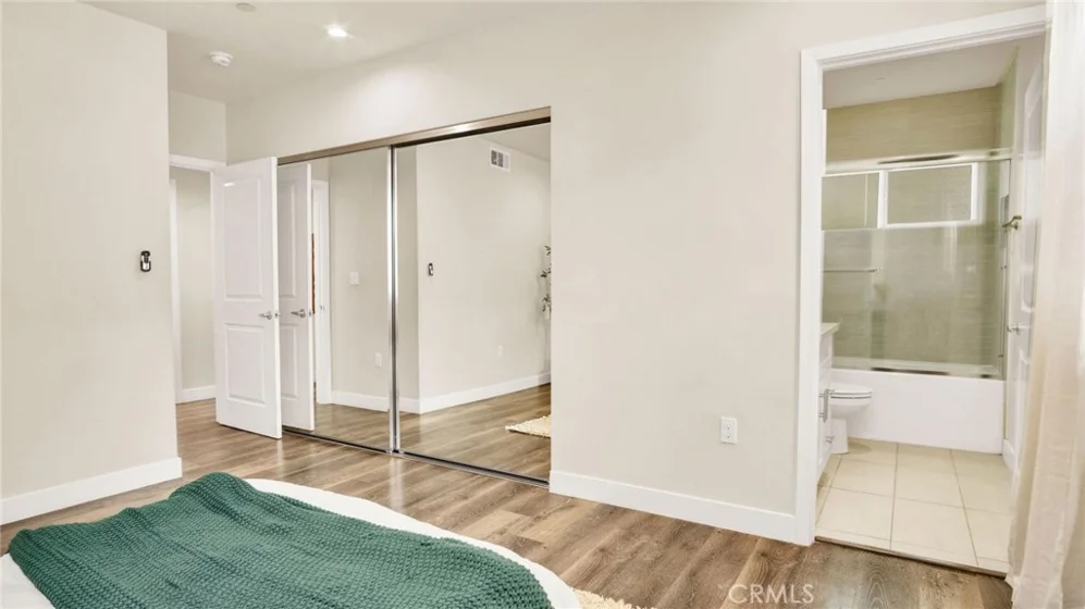 9237 Wakefield Avenue #11 photo 27