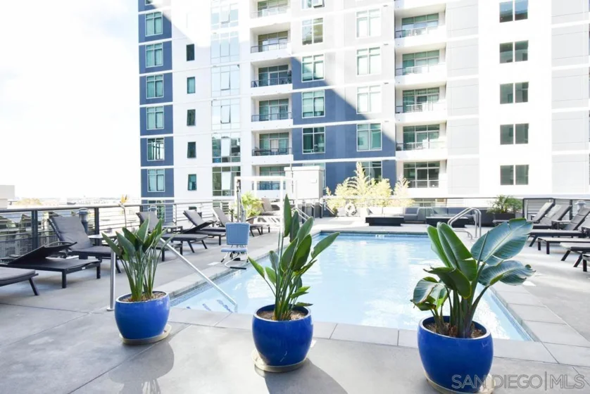 425 W Beech Street #408 photo 24