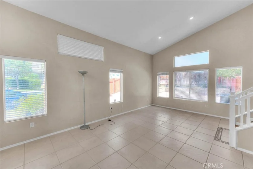523 Towergrove photo 7