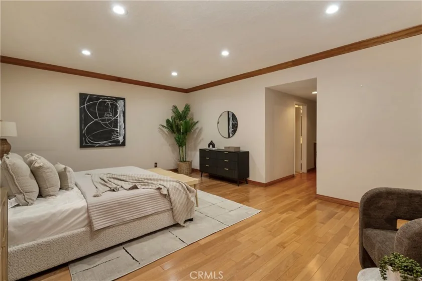 4444 Wilshire #102 photo 20