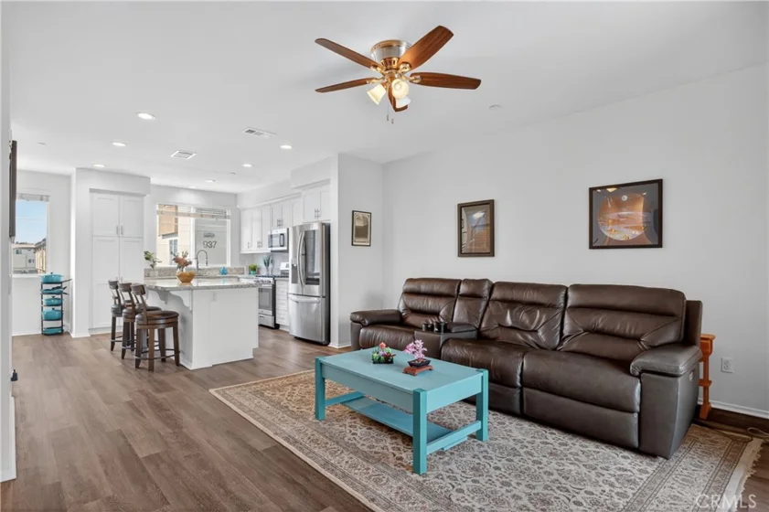 893 Tangelo Way #103 photo 1