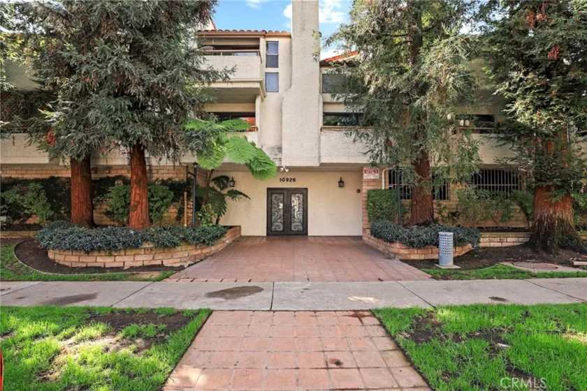 10926 Bluffside Drive #30 photo 5