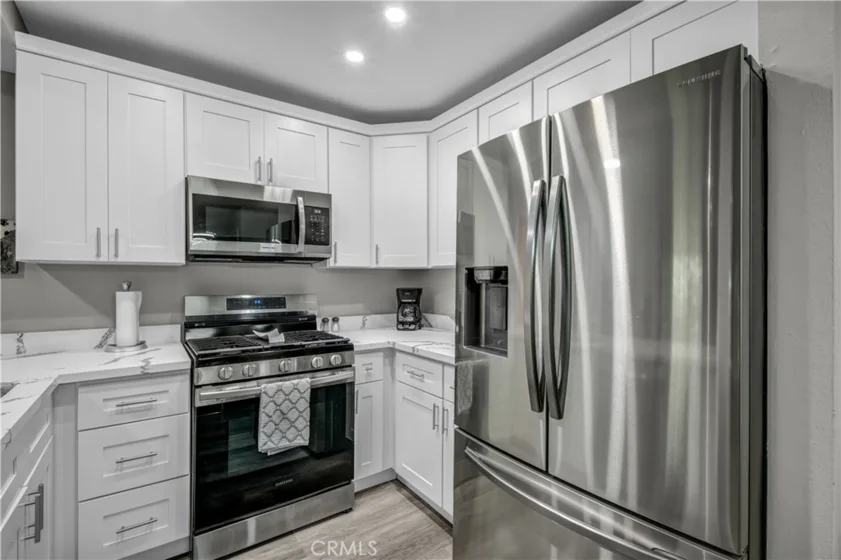 950 N Kings Road #103 photo 7