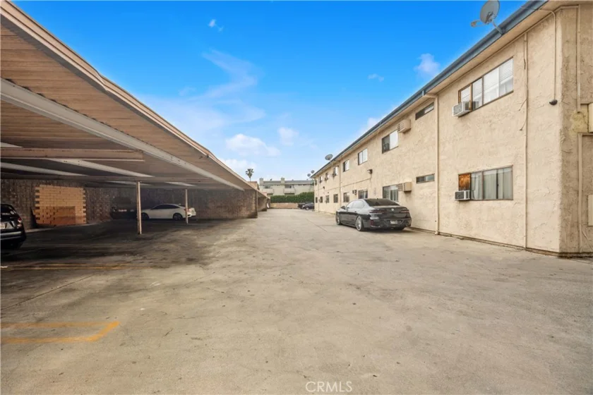 9054 Willis Avenue #21 photo 13