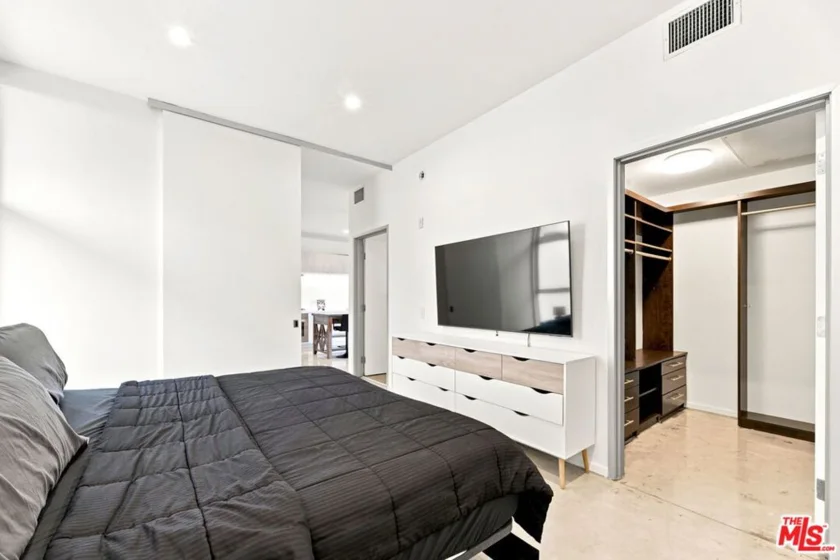 901 Hancock Avenue #201 photo 11