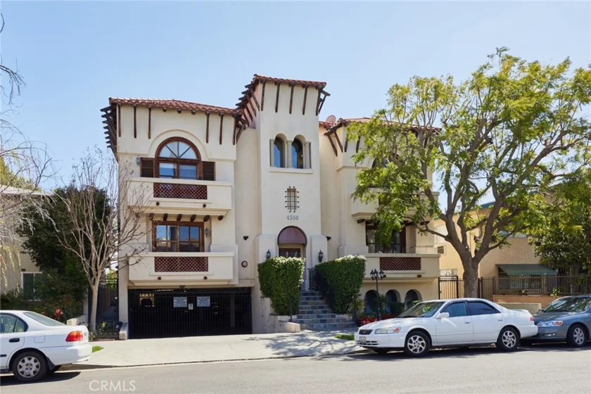4360 Ventura Canyon Avenue #7 photo 1