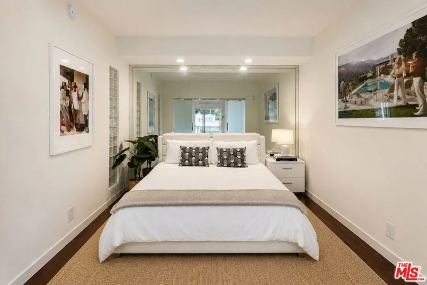 999 N Doheny Drive #211 photo 11