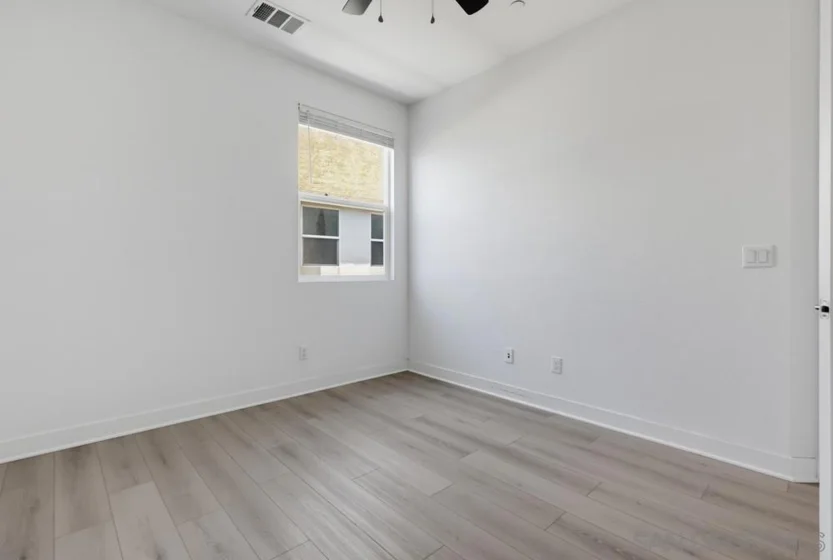 745 Shoreline Road photo 40